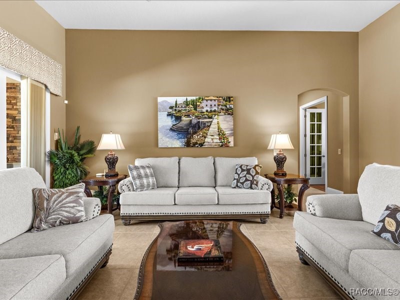 2622 N Carnoustie Loop