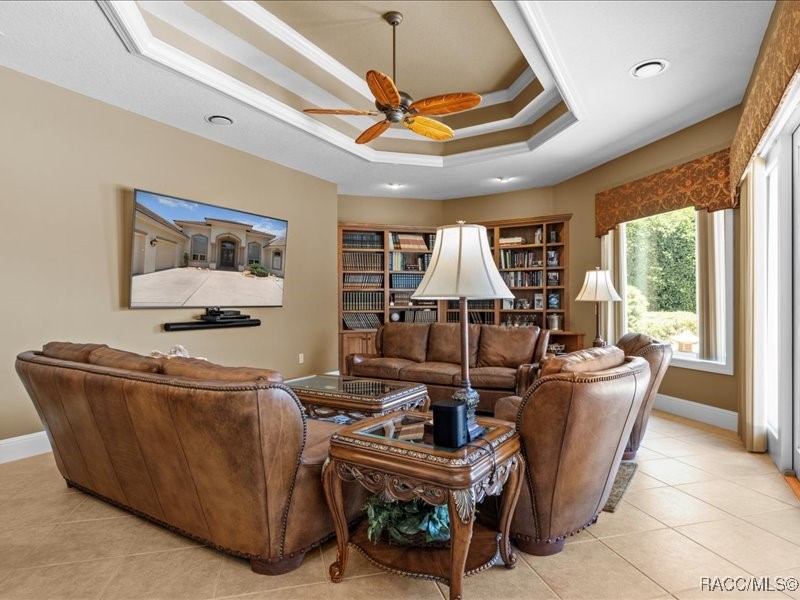 2622 N Carnoustie Loop