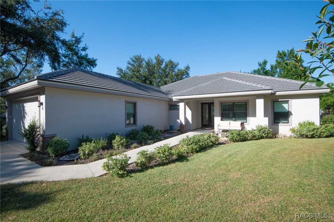 3601 W Treyburn Path, Lecanto, Florida image 2