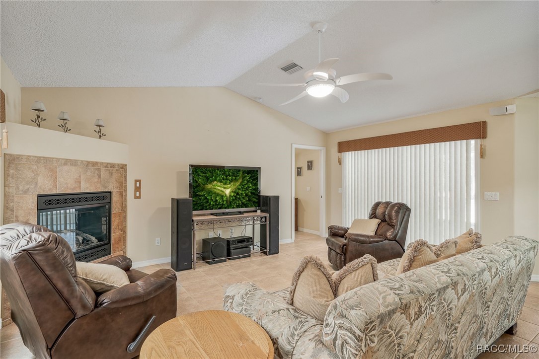 Hernando, Florida 34442, United States, 3 Bedrooms Bedrooms, ,2 BathroomsBathrooms,Residential,Pending,112497