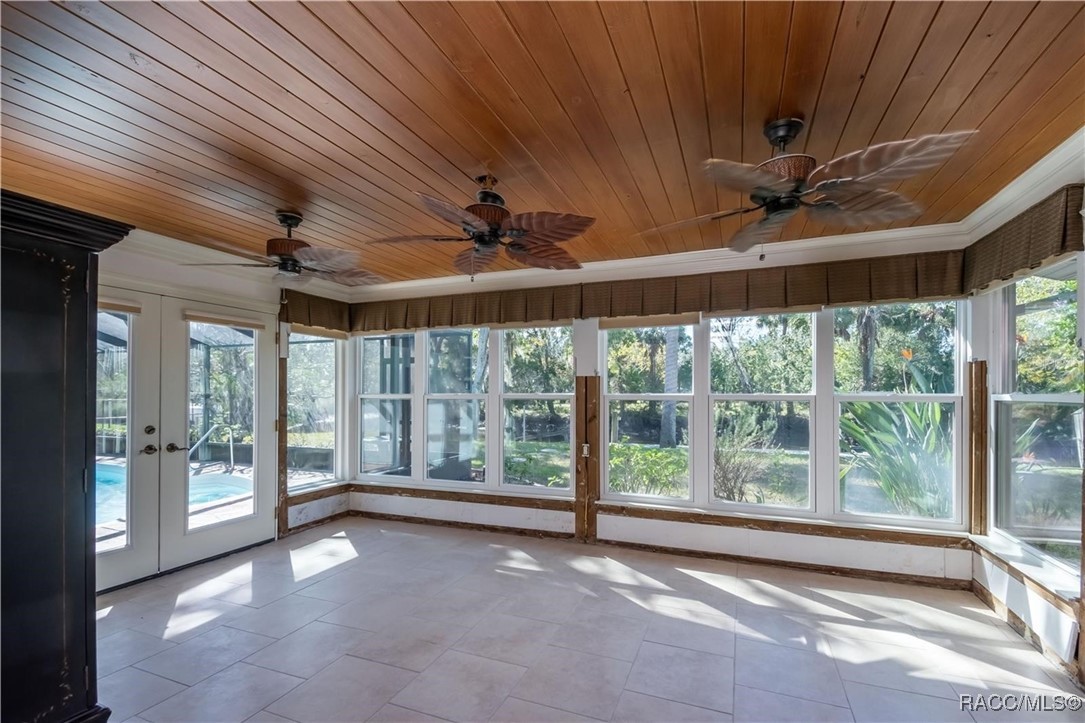 2178 N Watersedge Drive, Crystal River, Florida image 14