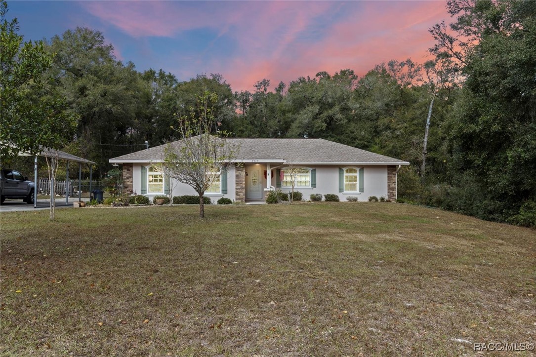 2949 E Queens Court, Inverness, Florida image 2