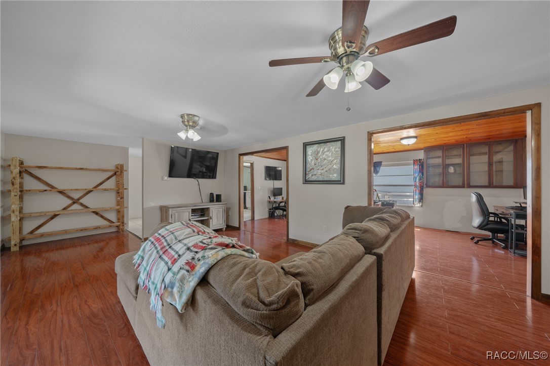 3266 S Westmoreland Drive, Homosassa, New York image 15