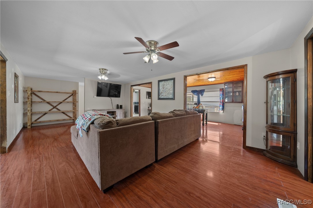 3266 S Westmoreland Drive, Homosassa, New York image 17