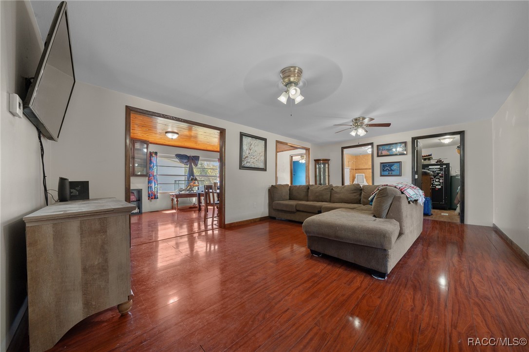 3266 S Westmoreland Drive, Homosassa, New York image 14