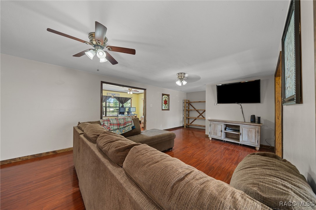 3266 S Westmoreland Drive, Homosassa, New York image 16
