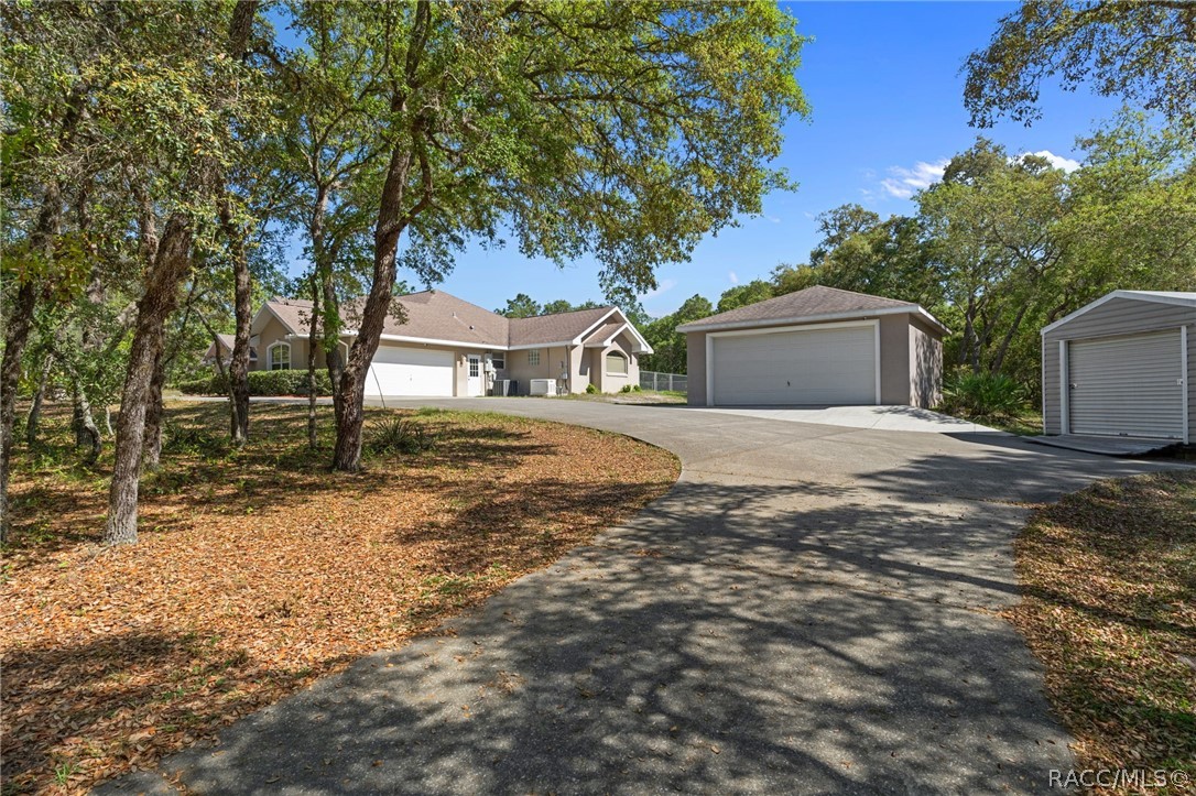 2220 N Sheriff Drive