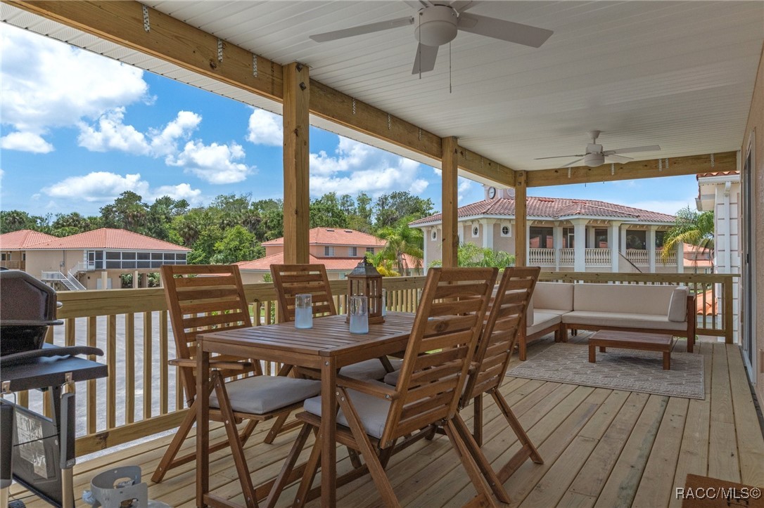 10200 W Waterlander Loop, Homosassa, New York image 3