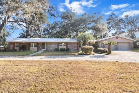 A home in Floral City