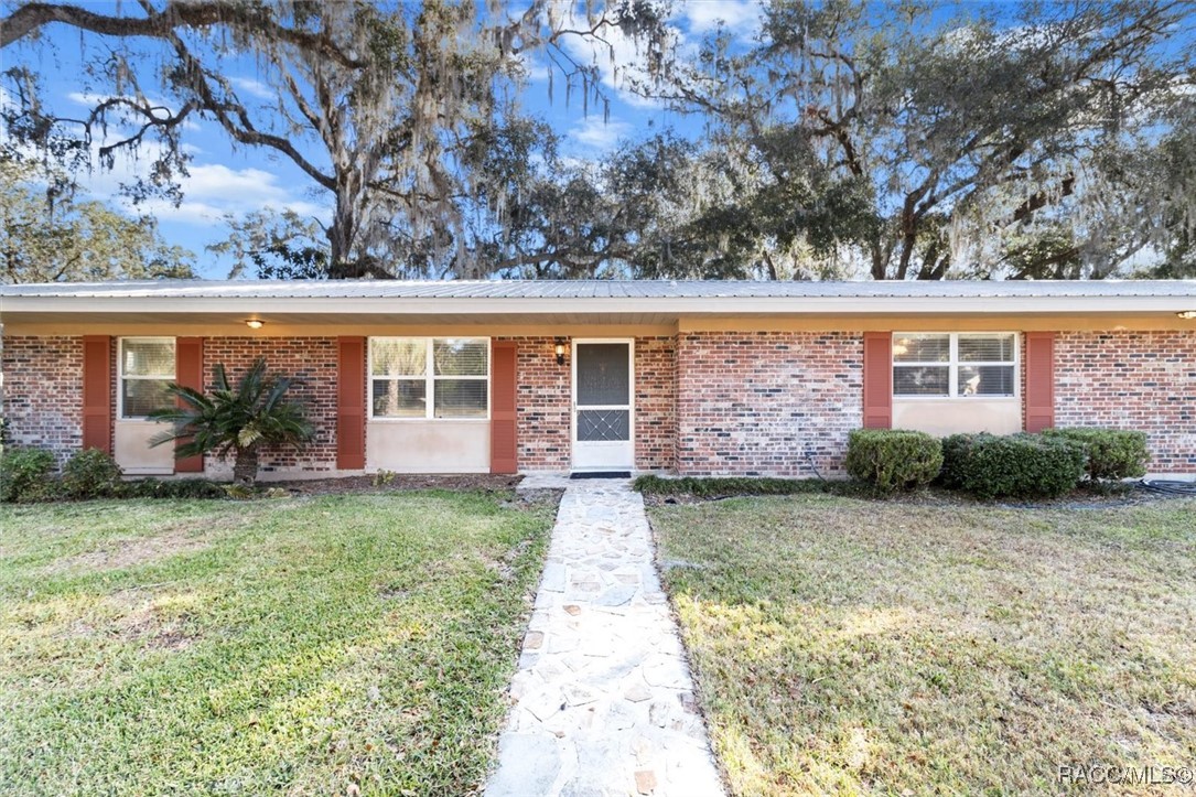 9181 S Mountain Lake Avenue, Floral City, Florida image 8