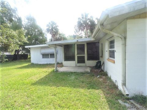 A home in Crystal River