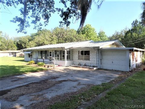 A home in Crystal River