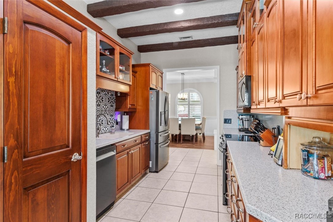 9162 W Harbor Isle Court, Crystal River, Florida image 17
