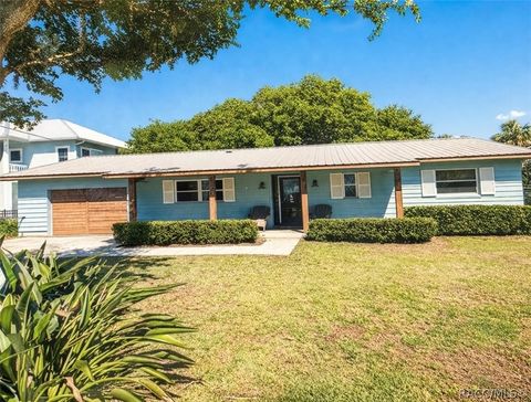 Homes For Sale - 7 Palm Drive<br/> Levy County, Yankeetown, FL 34498