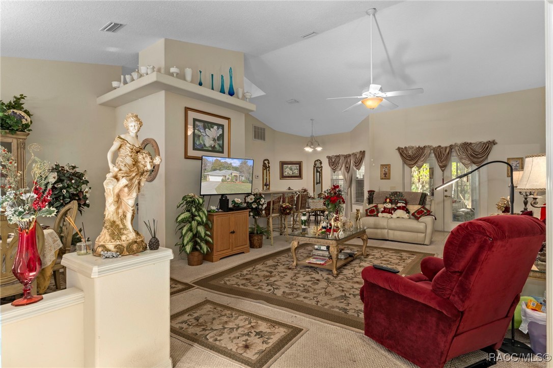 11 N Shadow Wood Drive