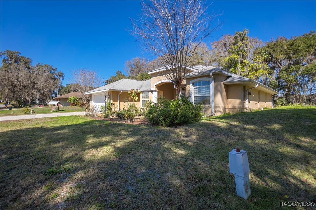 11 N Shadow Wood Drive, Inverness, Florida image 3