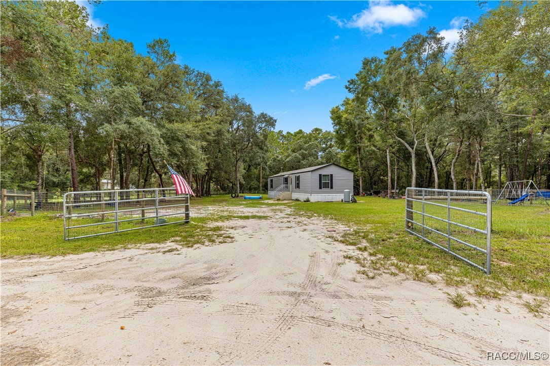 11220 NE 234th Place Road, Fort McCoy, Florida image 34