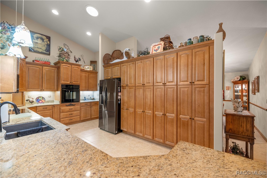 5889 NE 43rd Lane Road, Silver Springs, Florida image 18