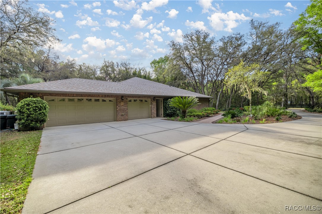 5889 NE 43rd Lane Road, Silver Springs, Florida image 38