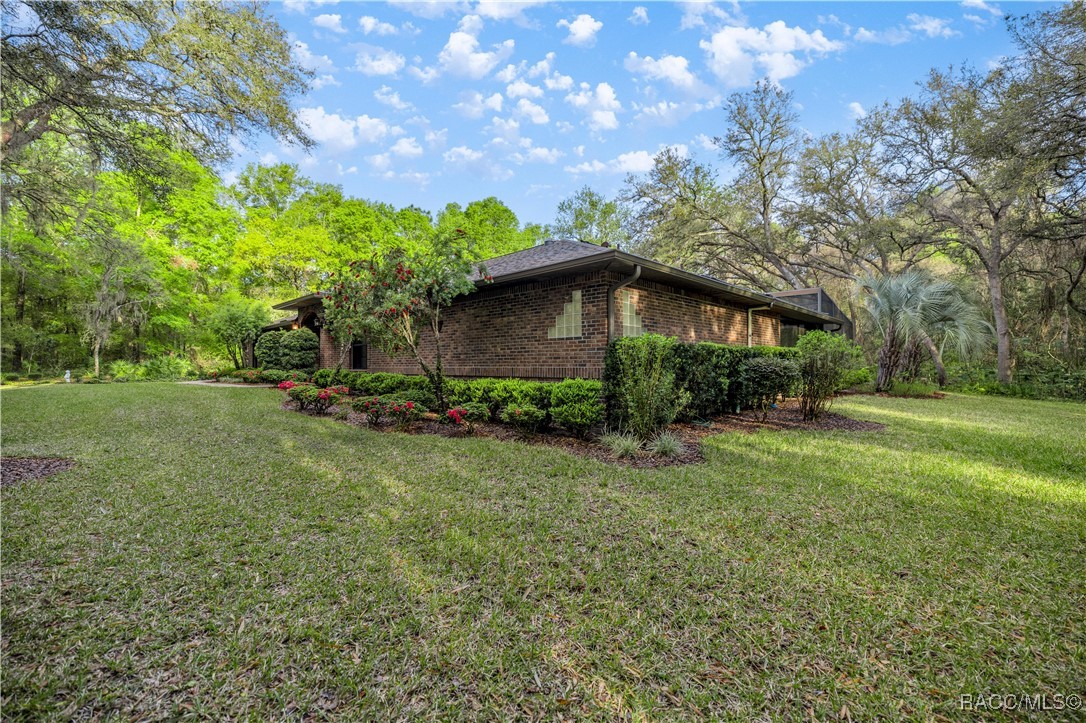 5889 NE 43rd Lane Road, Silver Springs, Florida image 5