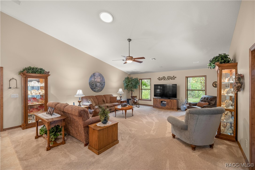 5889 NE 43rd Lane Road, Silver Springs, Florida image 15