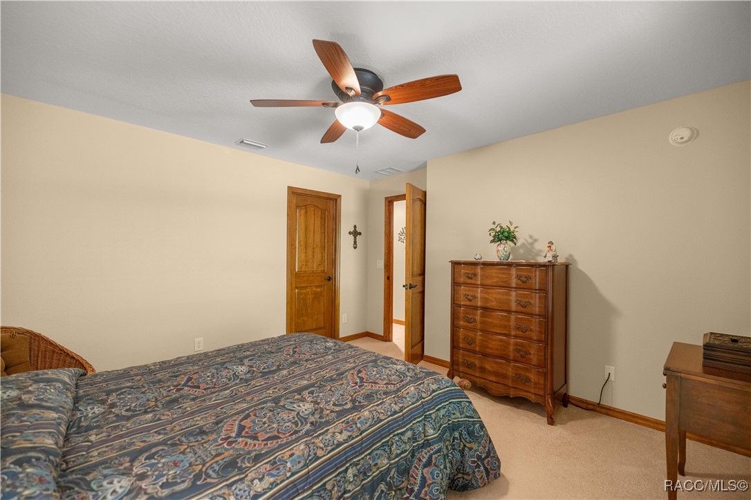 5889 NE 43rd Lane Road, Silver Springs, Florida image 28