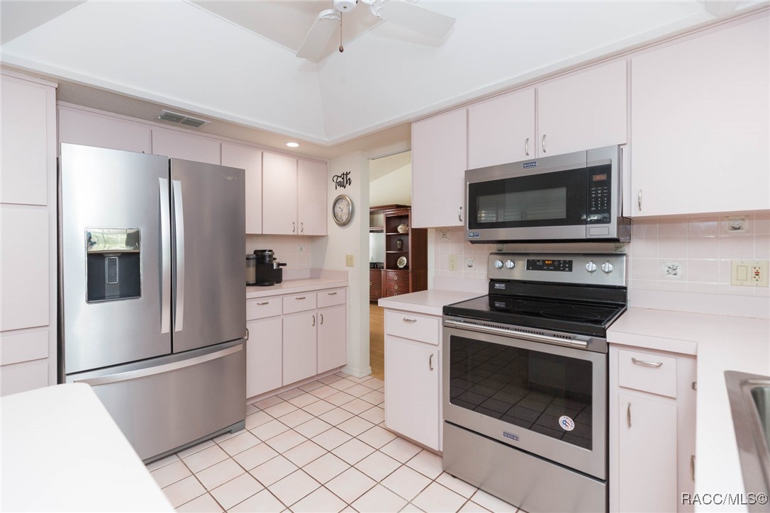 31 Colonial Road, White Plains, New York image 14