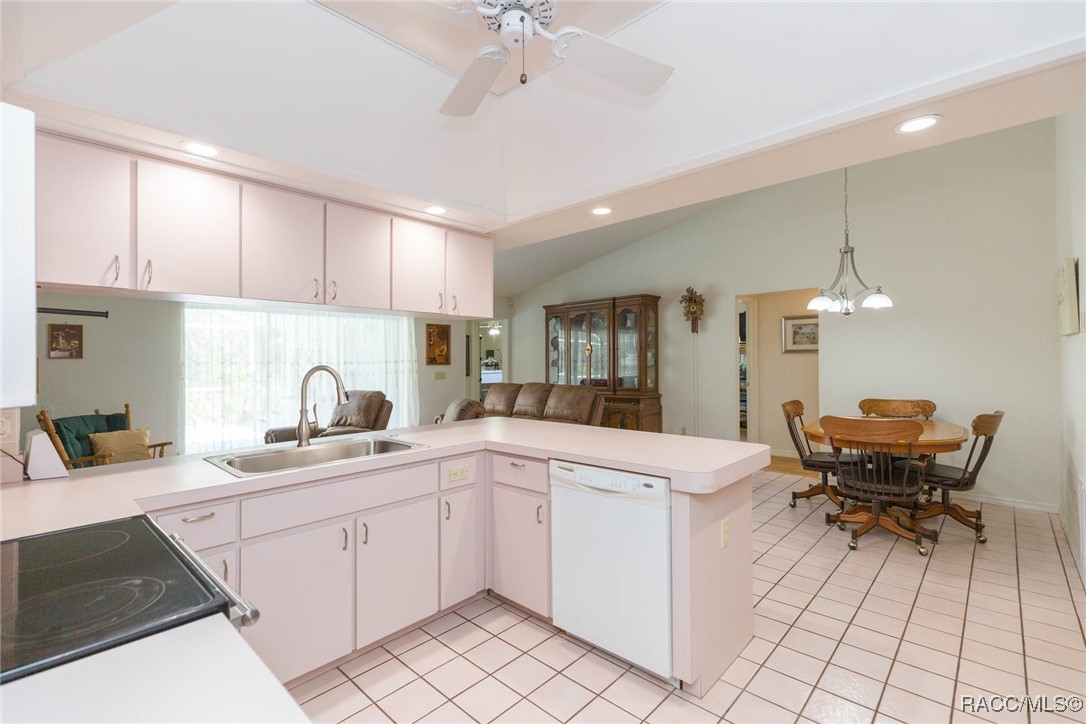 31 Colonial Road, White Plains, New York image 12