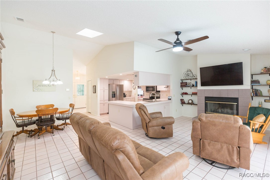 31 Colonial Road, White Plains, New York image 20