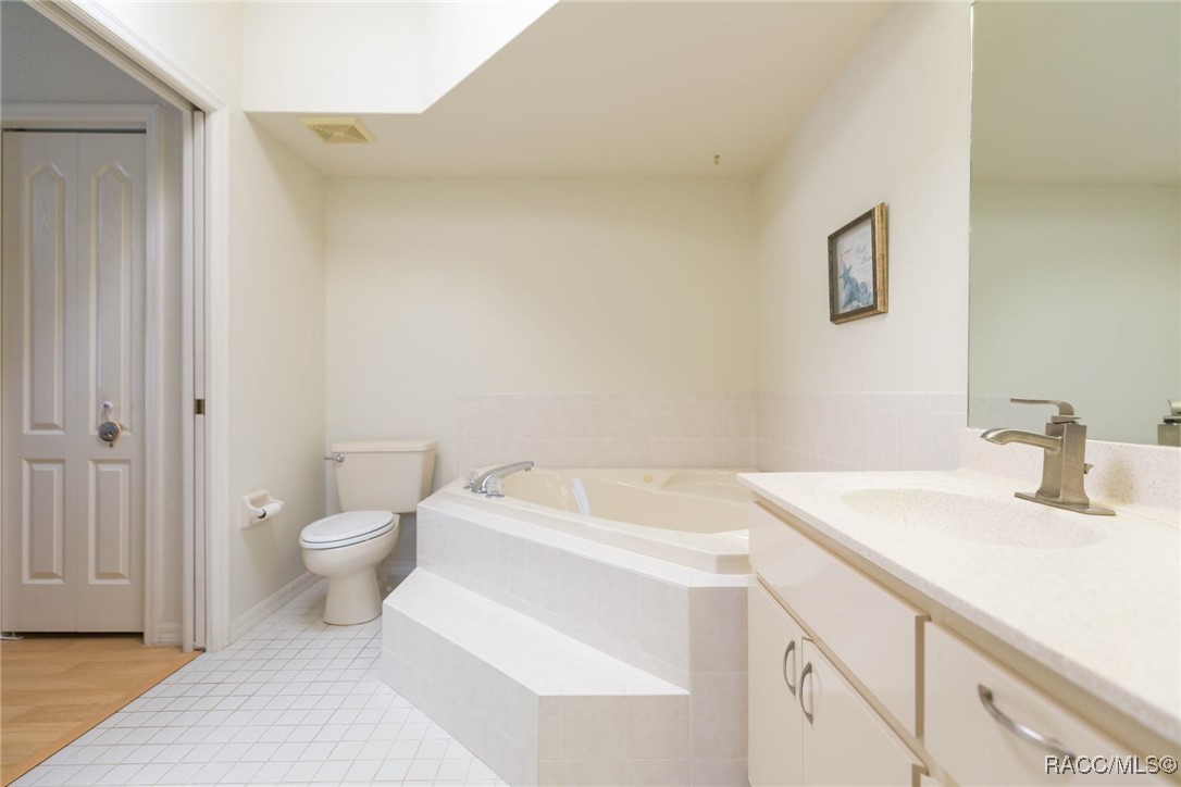 31 Colonial Road, White Plains, New York image 37