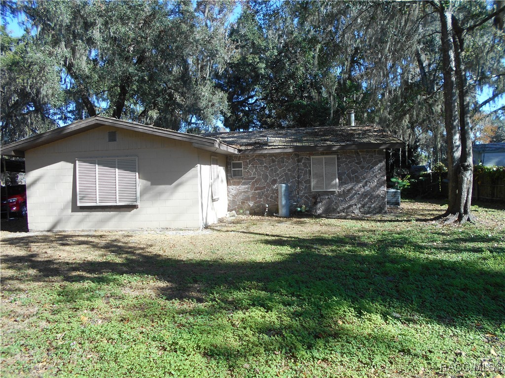 3752 Cr 406 A, Lake Panasoffkee, Florida image 2