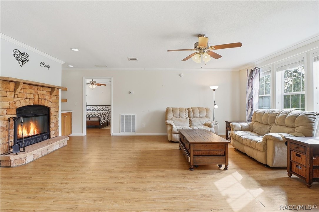 7545 N Damascus Avenue