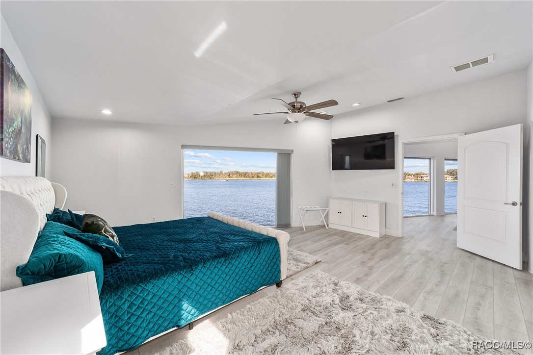 2243 N Kings Cove Point, Crystal River, Florida image 9