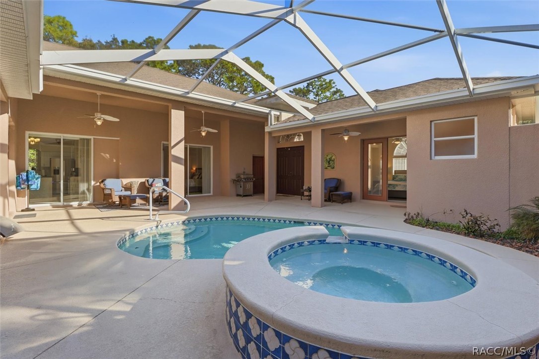 1829 W Redding Street