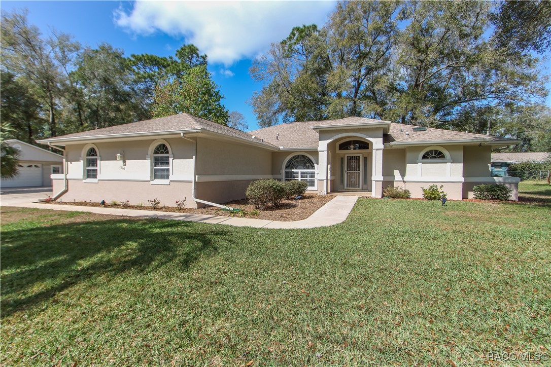 316 W Inverness Boulevard, Inverness, Florida image 1