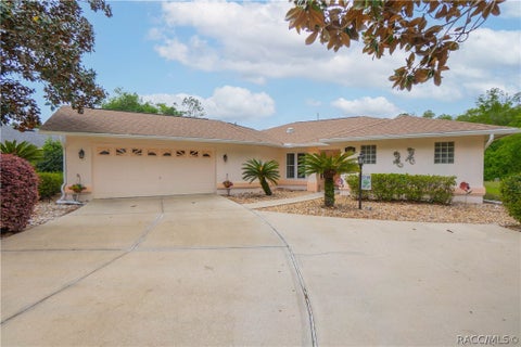 Homes For Sale - 3310 N Canterbury Lake Drive<br/> Citrus County, Hernando, FL 34442
