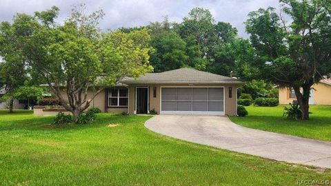 A home in Citrus Springs