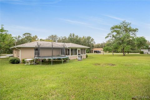 A home in Citrus Springs