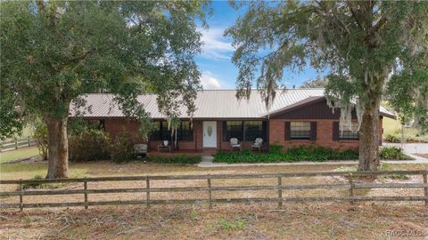 4540 W Woodlawn Street Dunnellon FL 34433