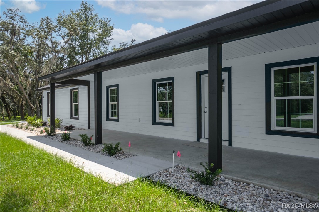 530 N Highview Avenue