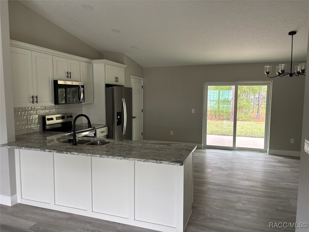 9396 N Pineview Way, Citrus Springs, Florida image 10
