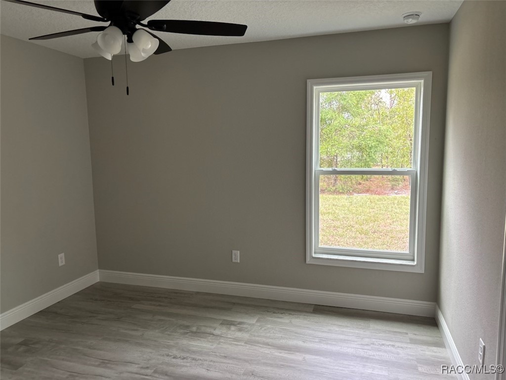 9396 N Pineview Way, Citrus Springs, Florida image 27