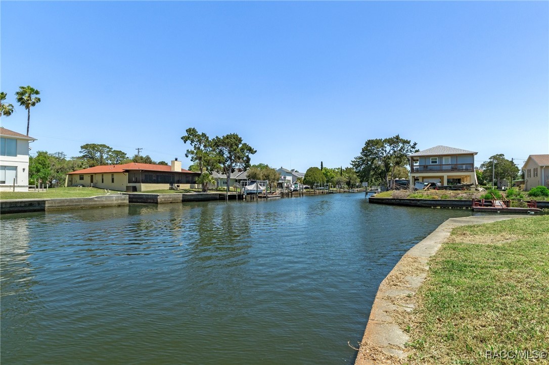 3925 N Nokomis Point, Crystal River, New York image 41