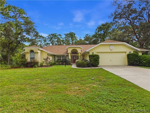 Homes For Sale - 17 Sweetgum Court<br/> Citrus County, Homosassa, FL 34446