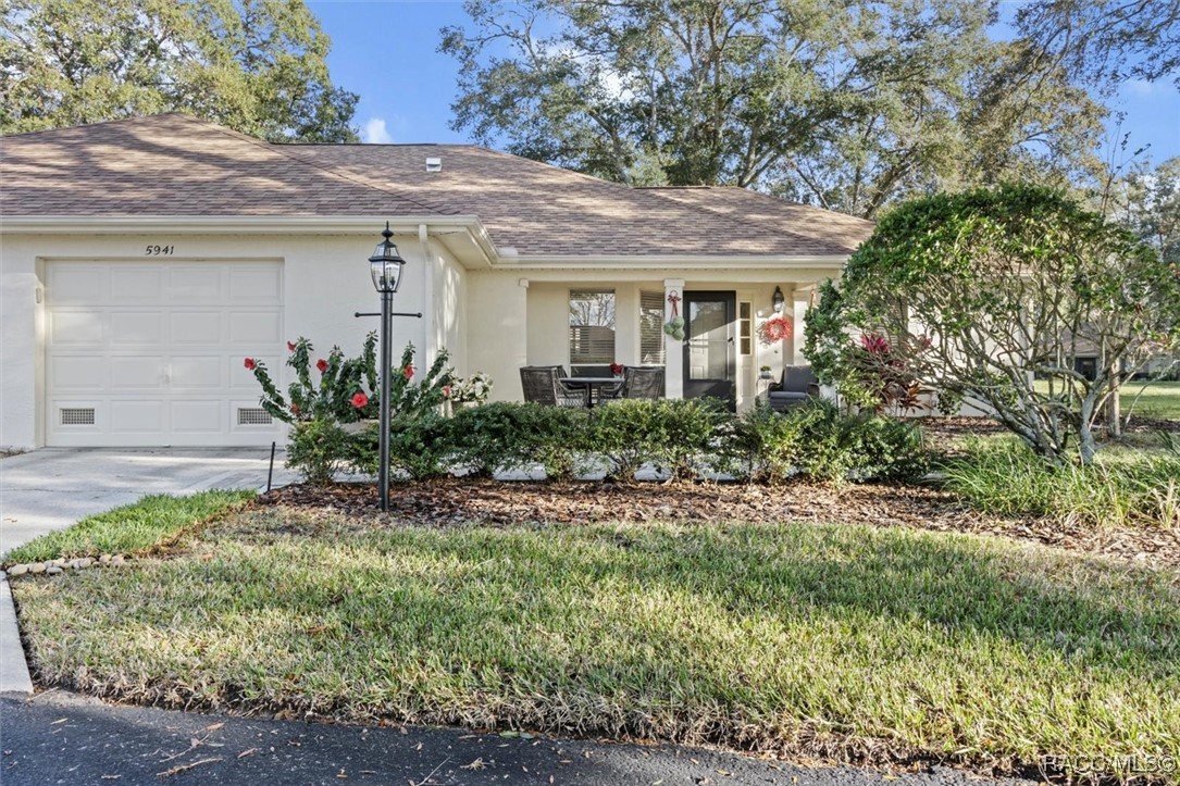 5941 W Dedham Trail, Crystal River, Florida image 2