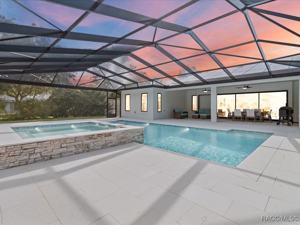 3937 W Shadow Creek Loop