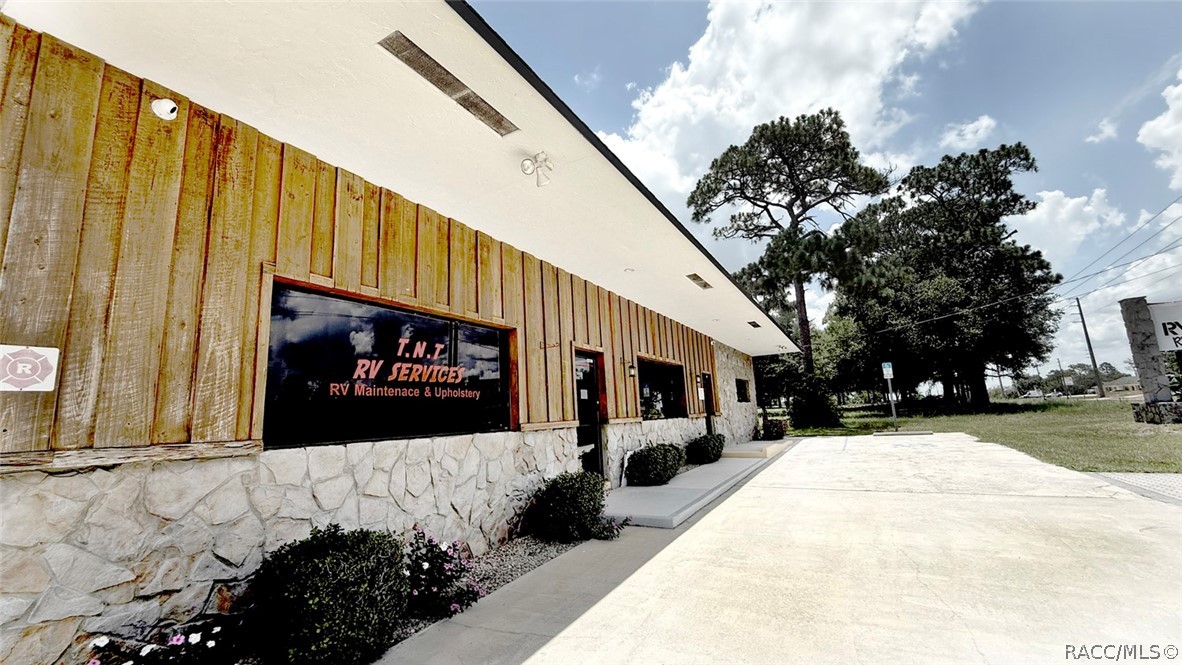 2211 E Norvell Bryant Highway
