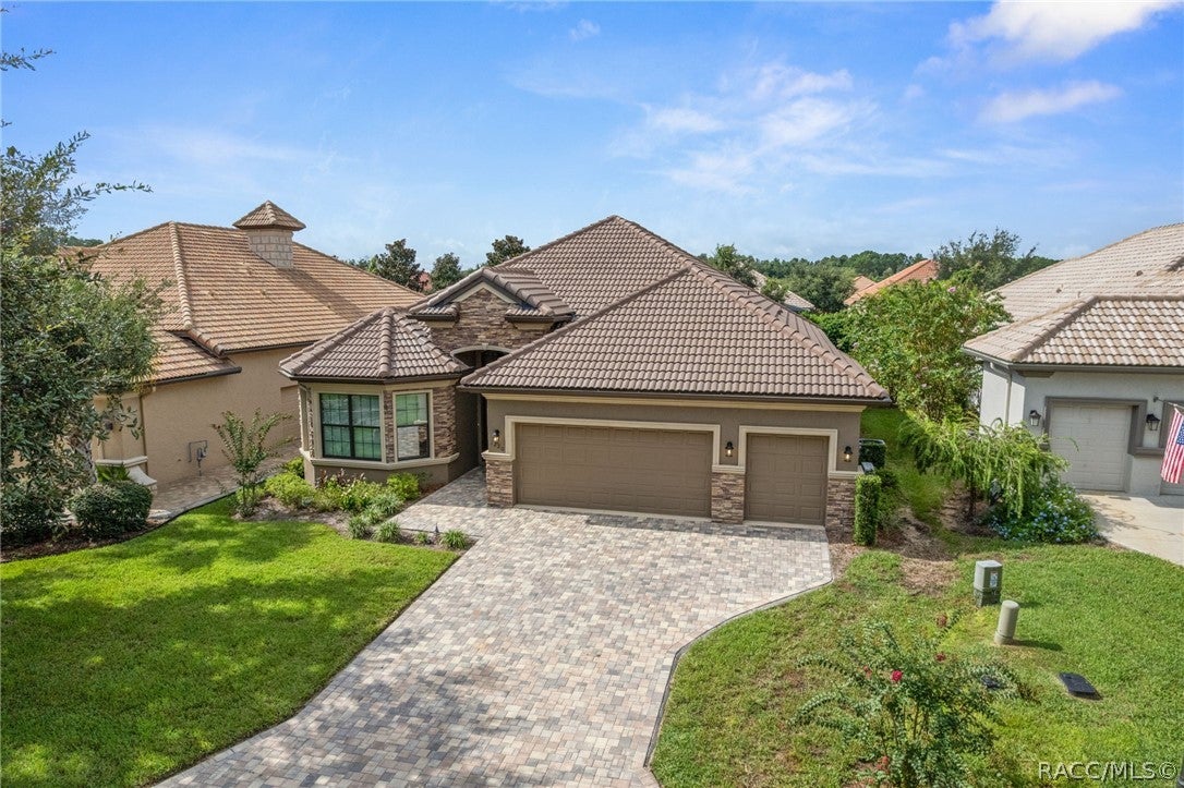 1220 W Skyview Landings Drive