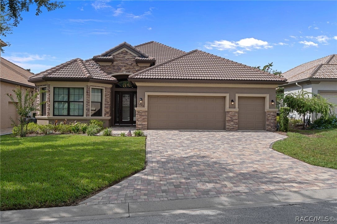 1220 W Skyview Landings Drive