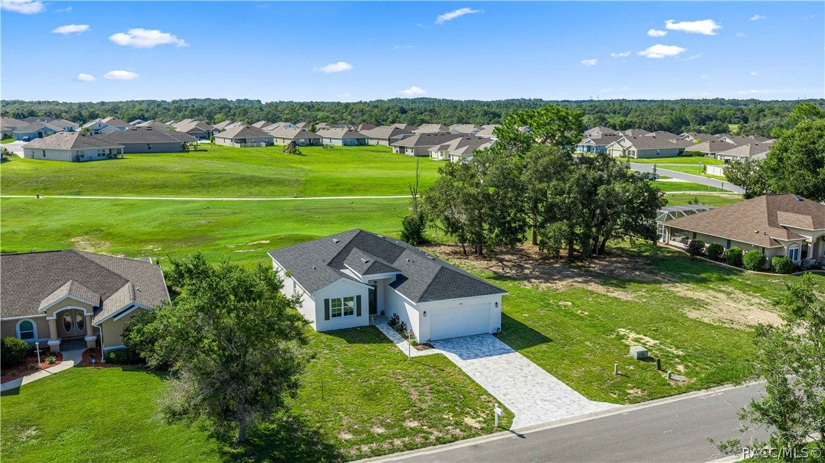 4816 N Crestline Drive